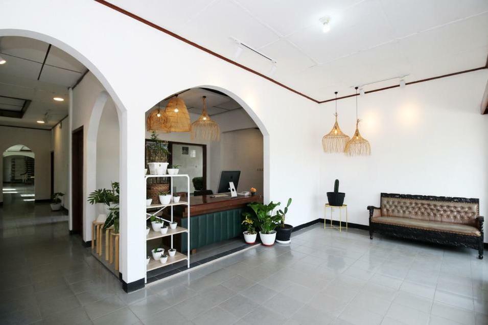 Rarem Bed & Breakfast Bandar Lampung Eksteriør billede