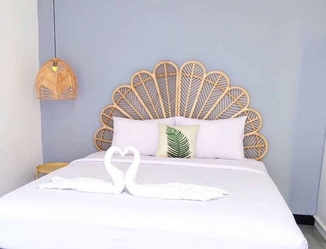 Rarem Bed & Breakfast Bandar Lampung Eksteriør billede