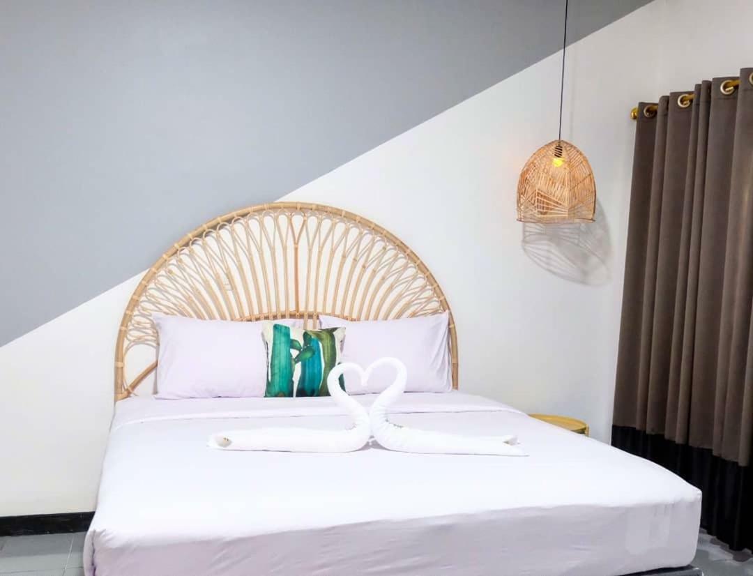 Rarem Bed & Breakfast Bandar Lampung Eksteriør billede